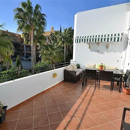 Great Penthouse In Golf Apartment